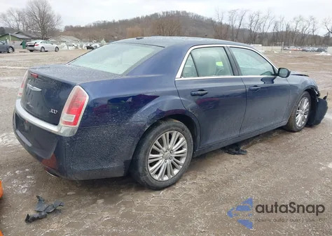 2013 Chrysler 300 Motown из США, поврежденный, VIN 2C3CCARG3DH711742